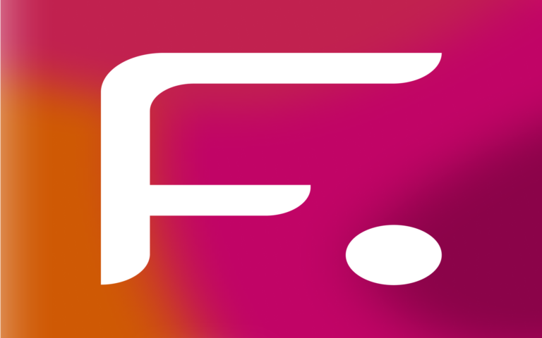 Logo Projekt „Fempower – Teilhabe und Chancengleichheit in der digitalen Arbeitswelt von Frauen mit Behinderungen stärken“. Weißes stilisiertes F mit Punkt auf verlaufendem orange-rosa Hintergrund.